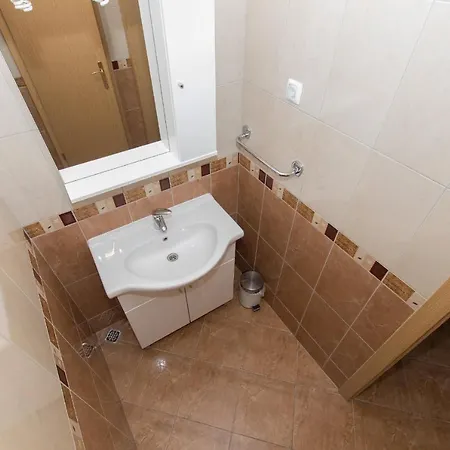 Villa Ozzi With 9 Bedrooms & Private Pool