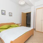 Ozzi With 9 Bedrooms & Private Pool