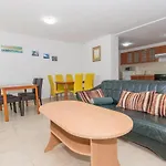 Ozzi With 9 Bedrooms & Private Pool Villa *