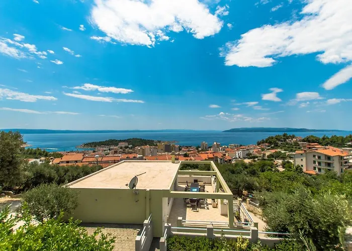 Ozzi With 9 Bedrooms & Private Pool Villa *